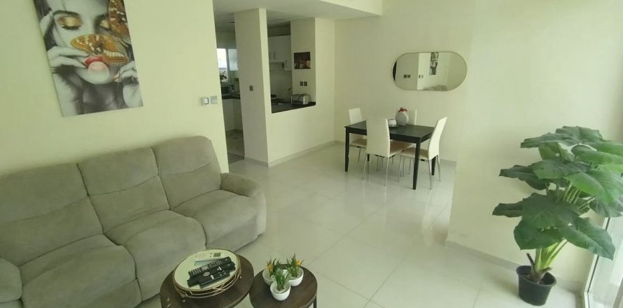Rumah bandar di Dubai, UAE 3 bilik tidur, 120 meter persegi № 712931