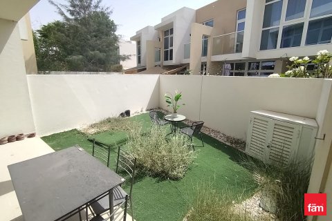 Dubai, UAE의 판매용 타운하우스 침실 3개, 120제곱미터 번호 712931 - 사진 5