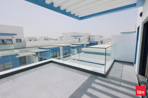 Таунхаус Дубай, БАӘ-да 4 жатын бөлмелер, 144 м² № 712929 - фото 11