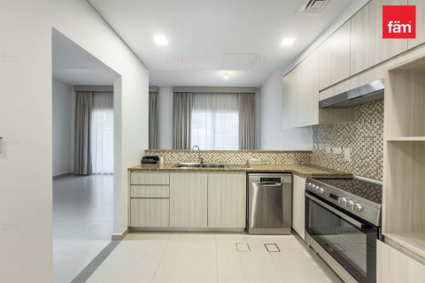 Таунхаус Дубай, БАӘ-да 3 жатын бөлмелер, 160.1 м² № 712932 - фото 4