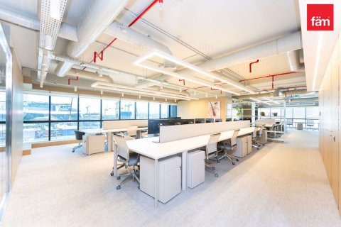 Зняти в оренду комерційну нерухомість в Дубай, ОАЕ 662.9м2, № 696983 - фото 14