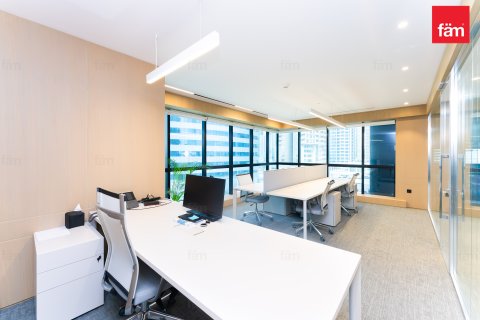 Зняти в оренду комерційну нерухомість в Дубай, ОАЕ 662.9м2, № 696983 - фото 8