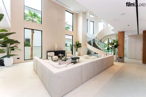 Vila di Dubai, UEA 5 kamar tidur, 711.6 m2 nomor 696979 - foto 2