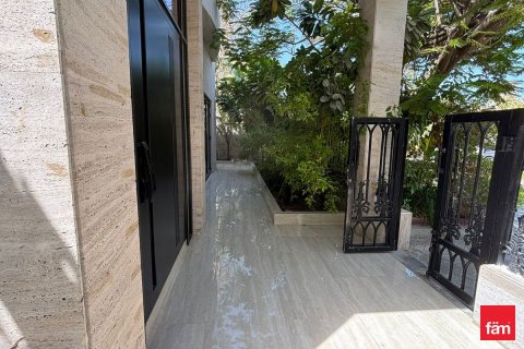Villa itt: Umm Suqeim, Dubai, EAE, 4 hálószoba, 478.4 m², azonosító: 644837 - fénykép 19
