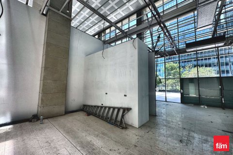 Kedai di DIFC, Dubai, UAE 137.7 meter persegi № 714299 - foto 8