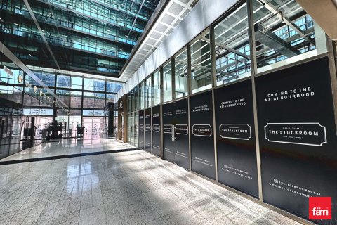 Kedai di DIFC, Dubai, UAE 137.7 meter persegi № 714299 - foto 10