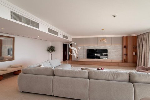 פנטהאוס להשכרה ב Downtown Dubai (Downtown Burj Dubai), Dubai, איחוד האמירויות  4 חדרי שינה, 272 מ"ר, מספר 709579 - תמונה 5