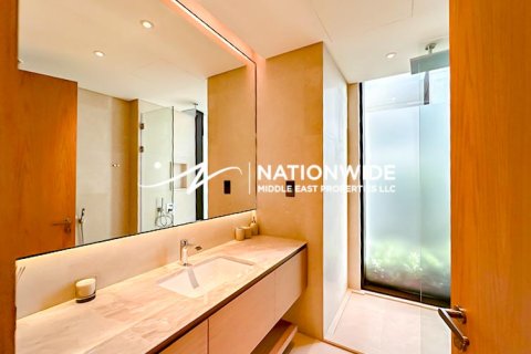 Villa en venta en Abu Dhabi, EAU 5 dormitorios, 1020 m2 № 662097 - foto 11