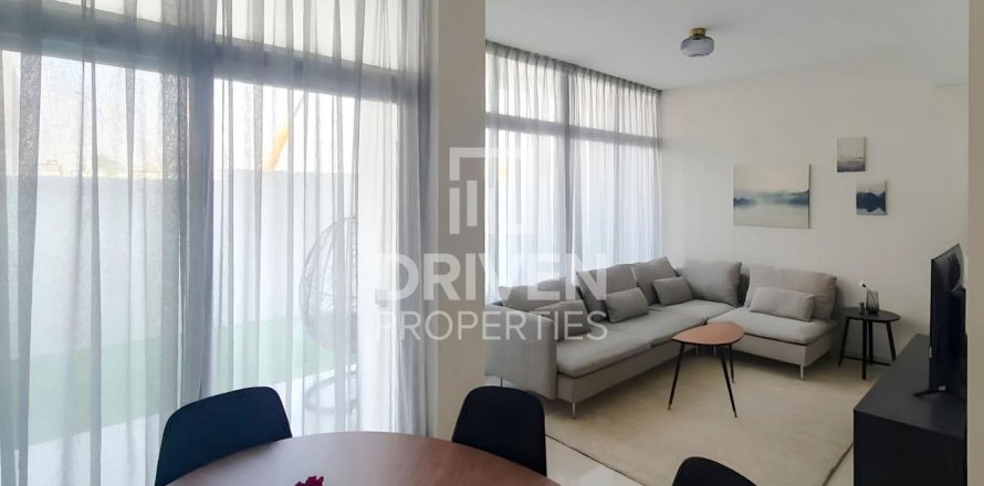 Townhouse in Dubai, UAE 3 bedrooms, 112.23 sq.m. № 744534