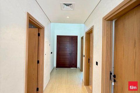 Dubai, BAE’de satılık villa 5 yatak odası, 555.3 m&sup2; No 721864 - fotoğraf 12