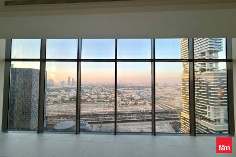 Apartment til salg i Downtown Dubai (Downtown Burj Dubai), Dubai, UAE 3 soveværelser, 222.7 kvm № 721876 - foto 2