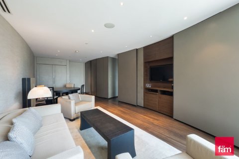 Apartment til salg i Downtown Dubai (Downtown Burj Dubai), Dubai, UAE 1 soveværelse, 91.6 kvm № 721878 - foto 3