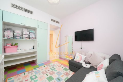 Dubai South (Dubai World Central), Dubai, UAE의 임대용 아파트 침실 2개, 153제곱미터 번호 688164 - 사진 16