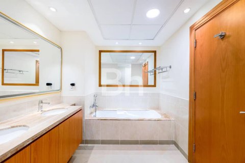 Leilighet til leie i The Views, Dubai, Emiratene 3 soverom, 161 kvm Nr. 642957 - Foto 11