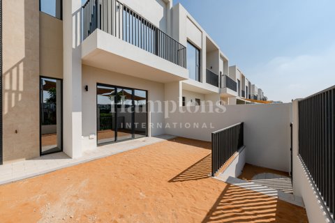 Снять в аренду таунхаус в Dubai South (Dubai World Central), Дубай, ОАЭ 3 спальни, 193.88856100м2, № 662680 - фото 20