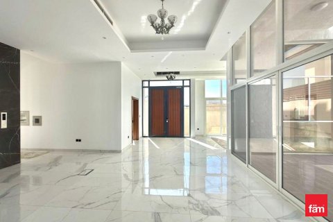 Villa te koop in Dubai, VAE 5 slaapkamers, 464.9 vr.m., nr 706013 - foto 2