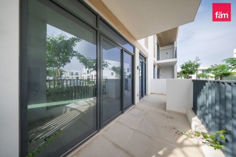 Villa itt: Dubai, EAE, 3 hálószoba, 127.6 m², azonosító: 708367 - fénykép 6