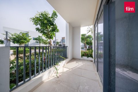 Villa itt: Dubai, EAE, 3 hálószoba, 127.6 m², azonosító: 708367 - fénykép 12