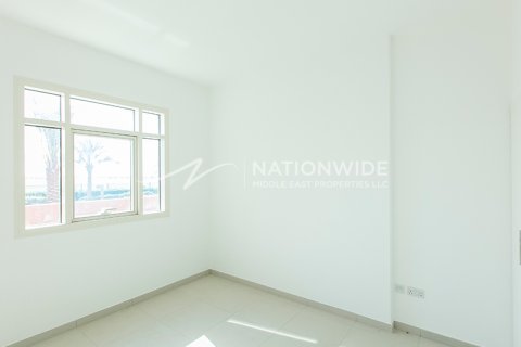 Apartmen di Abu Dhabi, UAE 1 bilik tidur, 92 meter persegi № 629840 - foto 12
