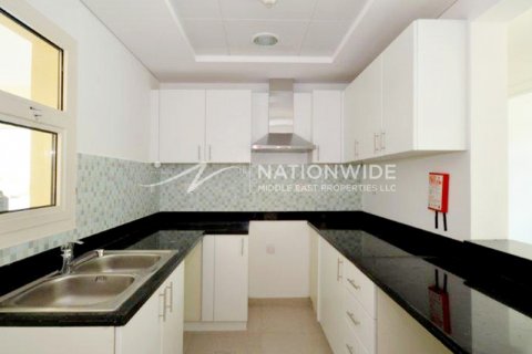 Apartmen di Abu Dhabi, UAE 1 bilik tidur, 92 meter persegi № 629840 - foto 3