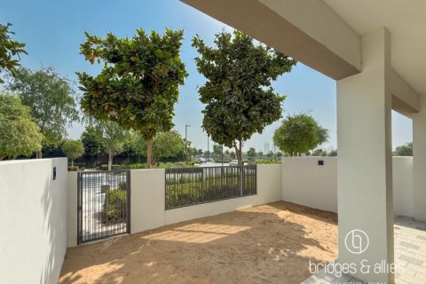 Зняти в оренду віллу в Дубай, ОАЕ 3 спальні, 140.4м2, № 669156 - фото 14