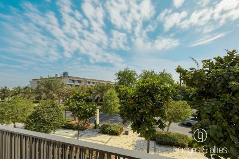 Зняти в оренду віллу в Дубай, ОАЕ 3 спальні, 140.4м2, № 669156 - фото 18