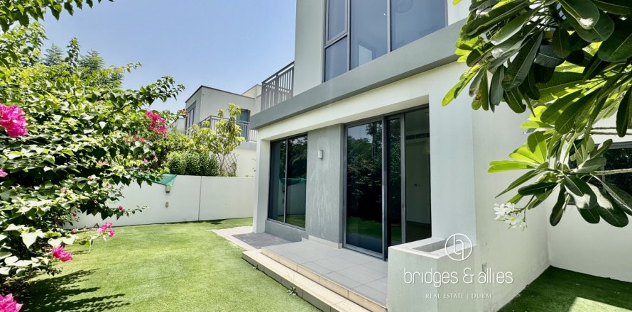 וילה ב Dubai Hills Estate, Dubai, איחוד האמירויות 4 חדרי שינה, 347.2 מ"ר מספר 669159