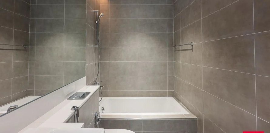 Appartement à Dubai, EAU: 1 chambre, 73 m2 № 363796