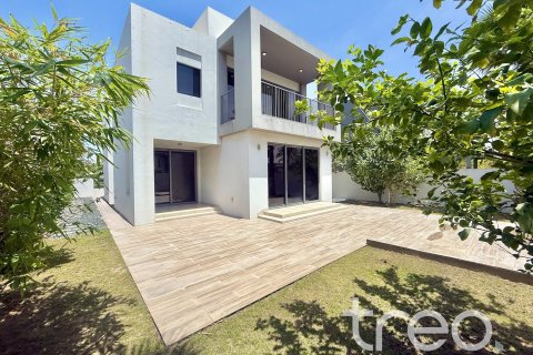ویلا برای اجاره در Dubai Hills Estate، Dubai، امارات متحده عربی 3 خوابه ، 288.19 متر مربع ، شماره 733502 - تصویر 1