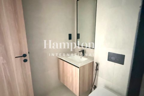 Apartment in Dubai Studio City, UAE 1 bedroom, 80.66953296 sq.m. № 736005 - photo 24