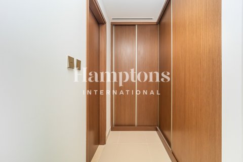 Huoneisto Dubai Harbour, Arabiemiraatit 2 makuuhuonetta, 111.57650300 m2 № 736004 - kuva 2