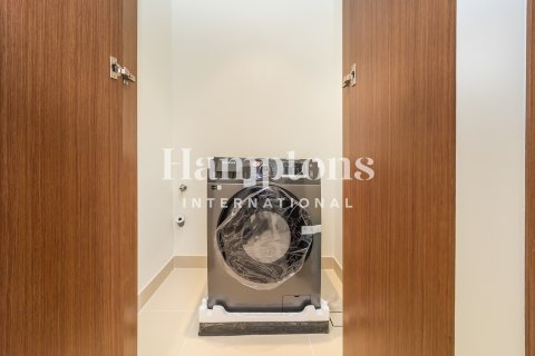 Huoneisto Dubai Harbour, Arabiemiraatit 2 makuuhuonetta, 111.57650300 m2 № 736004 - kuva 3