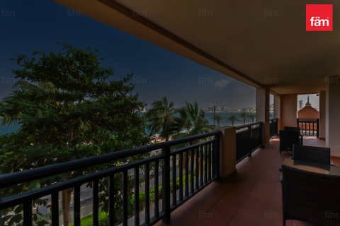 Palm Jumeirah, Dubai, UAE의 판매용 아파트 침실 2개, 170.6제곱미터 번호 678174 - 사진 12