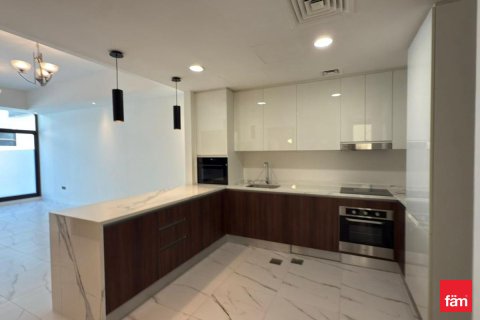 Villa itt: Dubai, EAE, 4 hálószoba, 293.8 m², azonosító: 678201 - fénykép 5