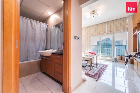 Lägenhet till försäljning i Dubai Marina, Dubai, UAE 3 sovrum, 201.4 kvm Nr. 761025 - fotografi 22