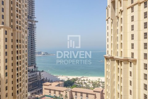 Apartmen di Jumeirah Beach Residence, Dubai, UAE 1 bilik tidur, 102.66 meter persegi № 756502 - foto 3