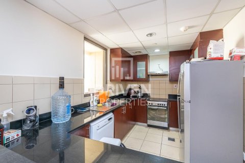 Apartmen di Jumeirah Beach Residence, Dubai, UAE 1 bilik tidur, 102.66 meter persegi № 756502 - foto 9