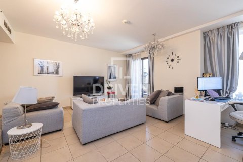 Apartmen di Jumeirah Beach Residence, Dubai, UAE 1 bilik tidur, 102.66 meter persegi № 756502 - foto 8