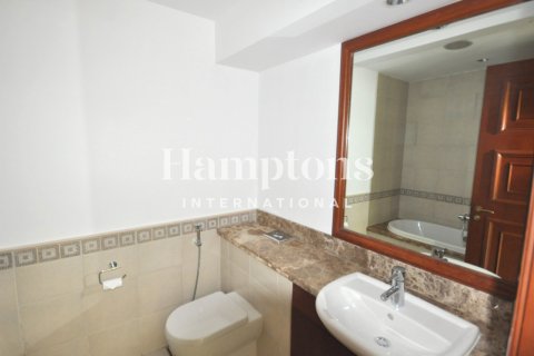 Apartment til leje i Palm Jumeirah, Dubai, UAE 3 soveværelser, 308.62376600 kvm № 754645 - foto 16