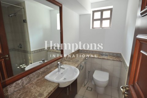 Apartment til leje i Palm Jumeirah, Dubai, UAE 3 soveværelser, 308.62376600 kvm № 754645 - foto 2