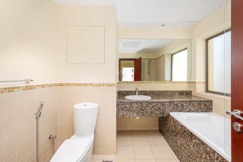 Apartemen di Jumeirah Beach Residence, Dubai, UEA 2 kamar tidur, 120.81 m2 nomor 749403 - foto 16