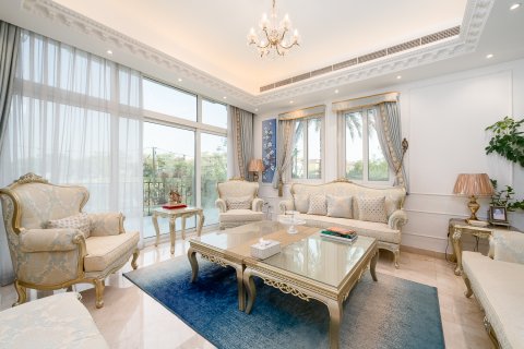 Vila v Jumeirah Islands, Dubai, SAE 4 ložnice, 818.68 m² Č.: 749402 - fotografie 9