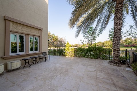 Vila v Jumeirah Islands, Dubai, SAE 4 ložnice, 818.68 m² Č.: 749402 - fotografie 16