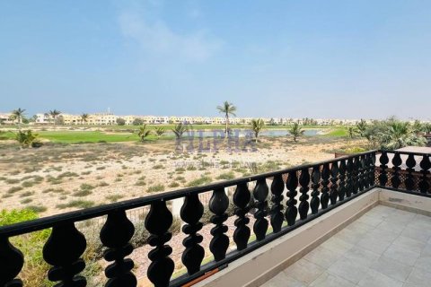Al Hamra Village, Ras Al Khaimah, UAE의 임대용 빌라 침실 4개, 197제곱미터 번호 688150 - 사진 17