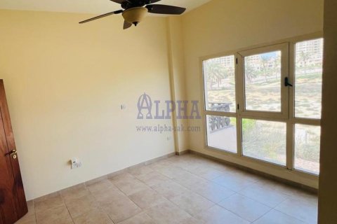 Al Hamra Village, Ras Al Khaimah, UAE의 임대용 빌라 침실 4개, 197제곱미터 번호 688150 - 사진 14