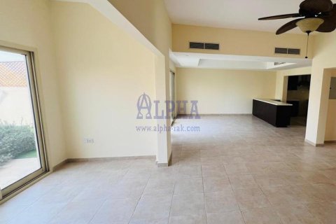 Al Hamra Village, Ras Al Khaimah, UAE의 임대용 빌라 침실 4개, 197제곱미터 번호 688150 - 사진 11