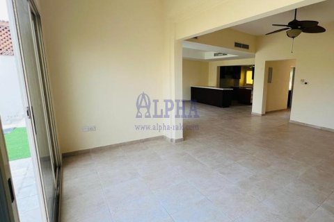 Al Hamra Village, Ras Al Khaimah, UAE의 임대용 빌라 침실 4개, 197제곱미터 번호 688150 - 사진 10