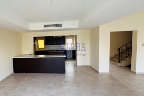 Al Hamra Village, Ras Al Khaimah, UAE의 임대용 빌라 침실 4개, 197제곱미터 번호 688150 - 사진 5