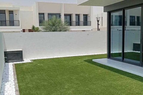 Townhouse in Town Square, Dubai, UAE 4 bedrooms, 210.33 sq.m. № 741078 - photo 9