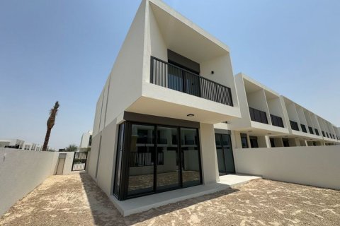 Townhouse in Town Square, Dubai, UAE 4 bedrooms, 210.33 sq.m. № 741078 - photo 5